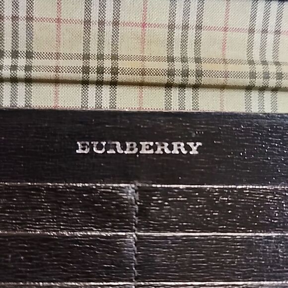 BURBERRY Black Leather Wallet In EUC with COA - Picture 12 of 13